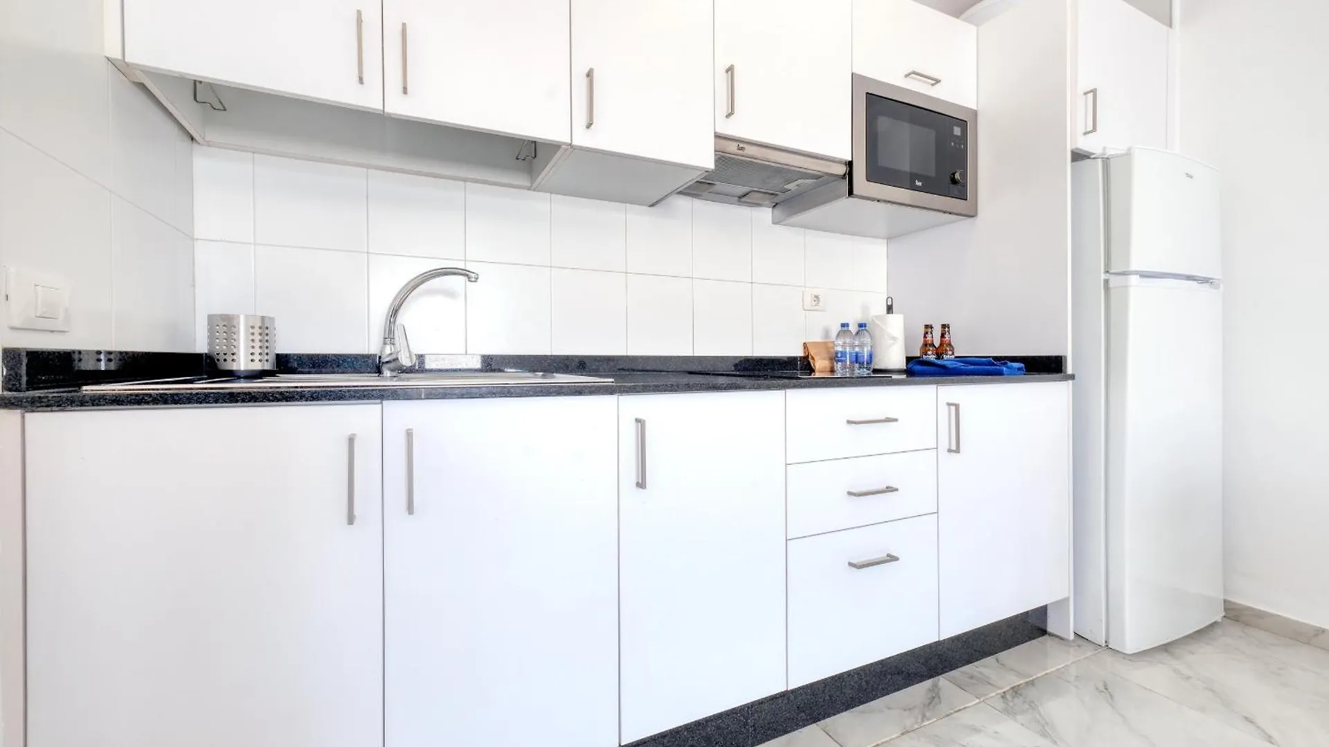 Apartamento Sun&Sea - 30 M From The Beach Puerto del Carmen  Spain