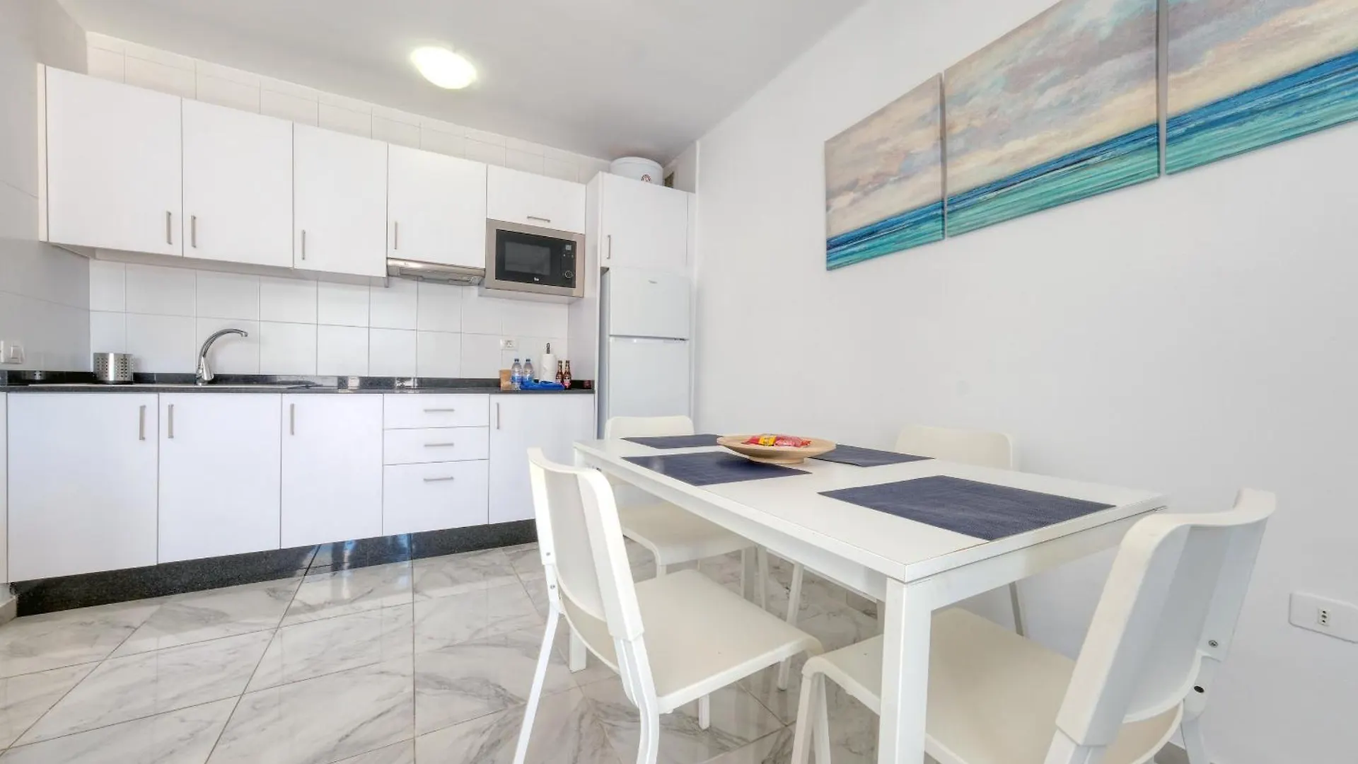 Apartamento Sun&Sea - 30 M From The Beach Puerto del Carmen  0*, Puerto del Carmen (Lanzarote) Spain
